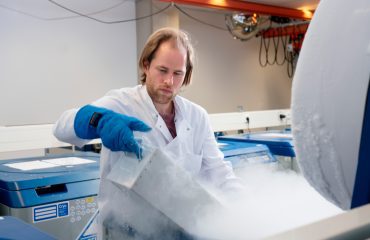 Onderzoeker in het laboratorium voor spierziekten Onderzoeker in het laboratorium voor spierziekten