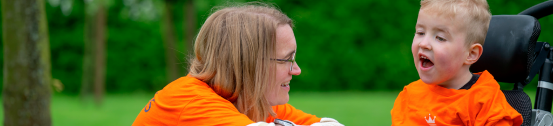 Carlijn met zoontje Lev spierziekte oranjepad