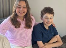 Femke loopt Het Oranjepad voor haar broertje Arne