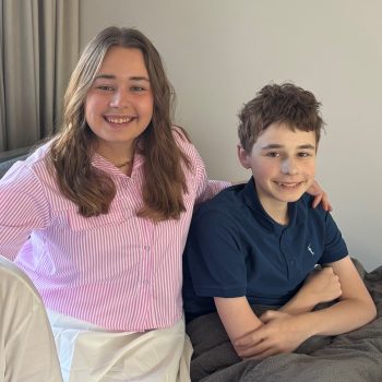 Femke loopt Het Oranjepad voor haar broertje Arne