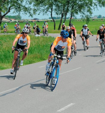 Fietsen wielrennen fietselfstedentocht