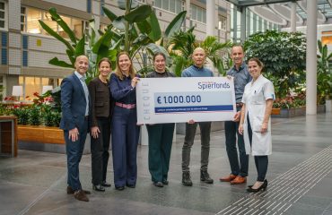 LentiCure samenwerking gentherapie cheque uitreiking Stichting Ziekte van Pompe