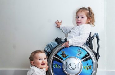 Broer en zus Jake en Elena spierziekte patiënt SMA