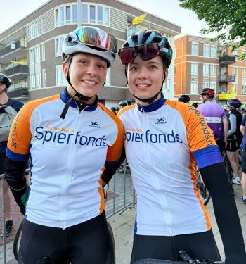 Fietselfstedentocht wielrenners Spierfonds